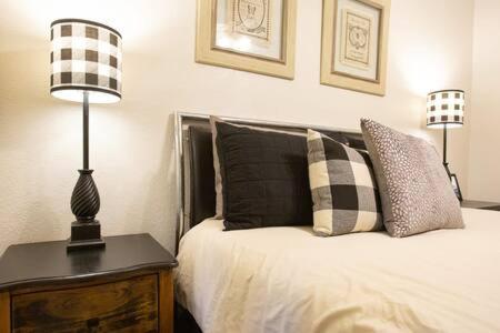 Lodge G Sasquatch Lodges Sleeps 13 Гатлинбург Экстерьер фото